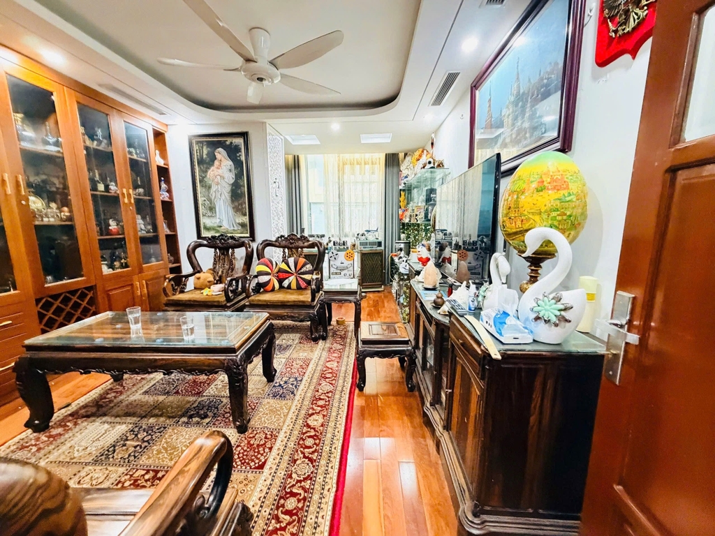 TÒA BUILDING NGUYỄN CHÁNH CẦU GIẤY - PHƯỜNG TRUNG HÒA - 7 TẦNG THANG MÁY - 1 NHÀ RA PHỐ - VỈA HÈ RỘNG - 40 TỶ