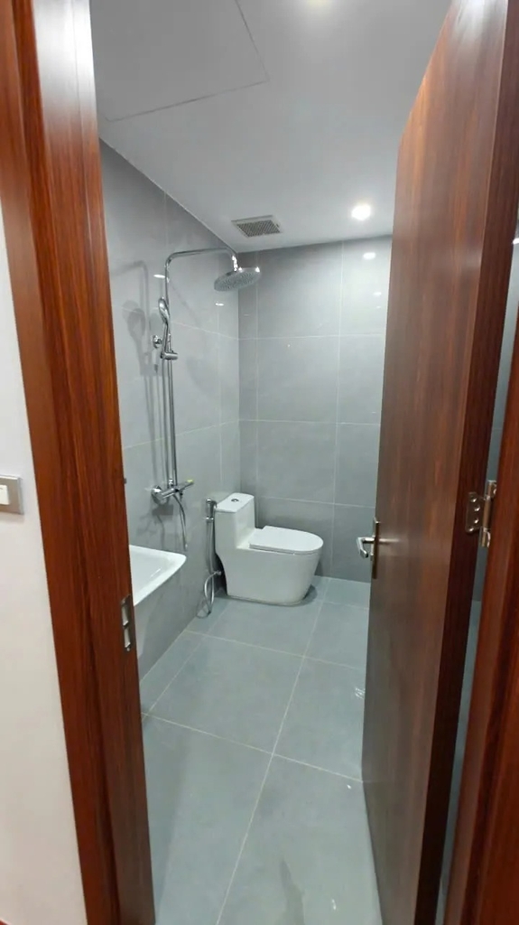 CHUNG CƯ 4F VŨ PHẠM HÀM CẦU GIẤY - PHƯỜNG YÊN HÒA - CĂN GÓC TẦNG CAO - NHÀ MỚI FULL NỘI THẤT - 6.45 TỶ