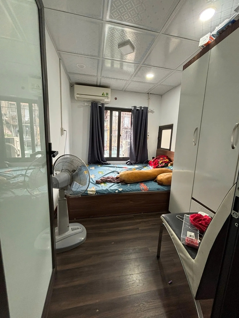 TẬP THỂ NGHĨA TÂN TẦNG 4 - PHƯỜNG NGHĨA TÂN - 3 NGỦ RỘNG SÁNG - Ô TÔ ĐỖ CHÂN TÒA - 4.95 TỶ