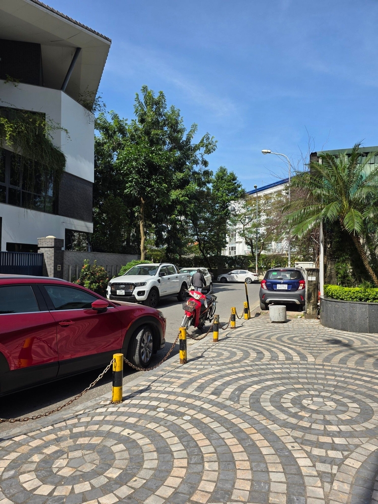 BÁN CĂN HỘ SIÊU PHẨM SUNSHINE VŨ PHẠM HÀM - 140M2, 3PN - TẦNG 11 - FULL NT - 15.999 TỶ