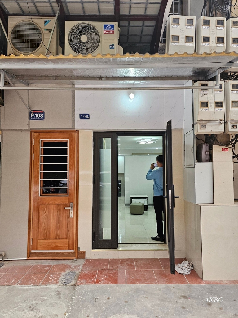 TẬP THỂ TẦNG 1 NHÀ HÁT CHÈO - PHƯỜNG MAI DỊCH - Ô TÔ TRÁNH - KINH DOANH ĐỈNH - 3.35 TỶ