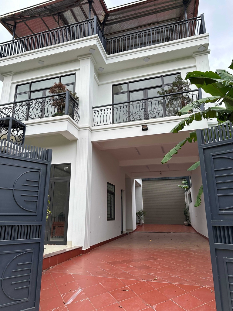 BÁN TOÀ VĂN PHÒNG + XƯỞNG SẢN XUẤT KIÊN CỐ MẶT HỒ ĐỒNG CHẰM - XÃ ĐỒNG XUÂN, QUỐC OAI - 100M2 VP 3 TẦNG + 372M2 XƯỞNG - 14.5 TỶ