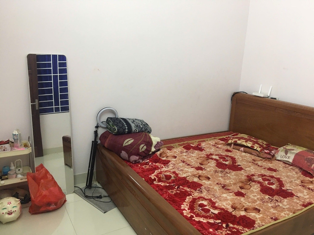 BÁN NHÀ DÂN KIÊN CỐ PHONG CÁCH BIỆT THỤ - TRUNG TÂM TUYẾT NGHĨA, QUỐC OAI - 250M2 - 2 TẦNG - SÂN ĐỖ 5 Ô TÔ - 12 TỶ