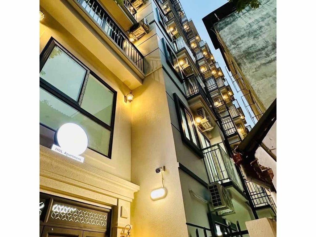 TOÀ CĂN HỘ LUXURY NGUYỄN KHANG - PHƯỜNG YÊN HÒA - LÔ GÓC 2 MẶT TIỀN - 35 PHÒNG FULL ĐỒ - DOANH THU 2.4 TỶ/NĂM - 56 TỶ