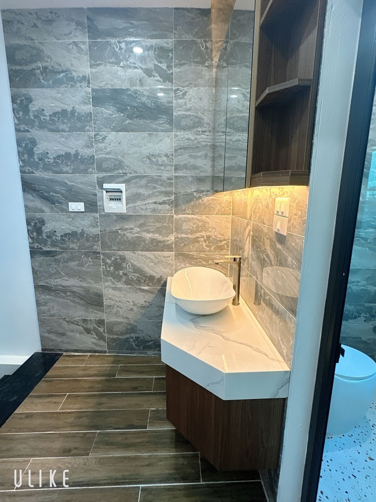 BÁN NHÀ PHỐ LÔ GÓC 2 THOÁNG - MẶT NGÕ Ô TÔ TẢI - THẠCH BÍCH, THANH OAI - 41M2 - 5 TẦNG THANG MÁY - FULL NỘI THẤT - 8.4 TỶ