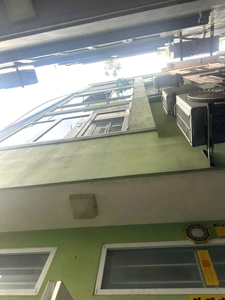 BÁN NHÀ NGÕ 165 DƯƠNG QUẢNG HÀM - 4 TẦNG VUÔNG VẮN - 10M RA Ô TÔ - 11.3 TỶ