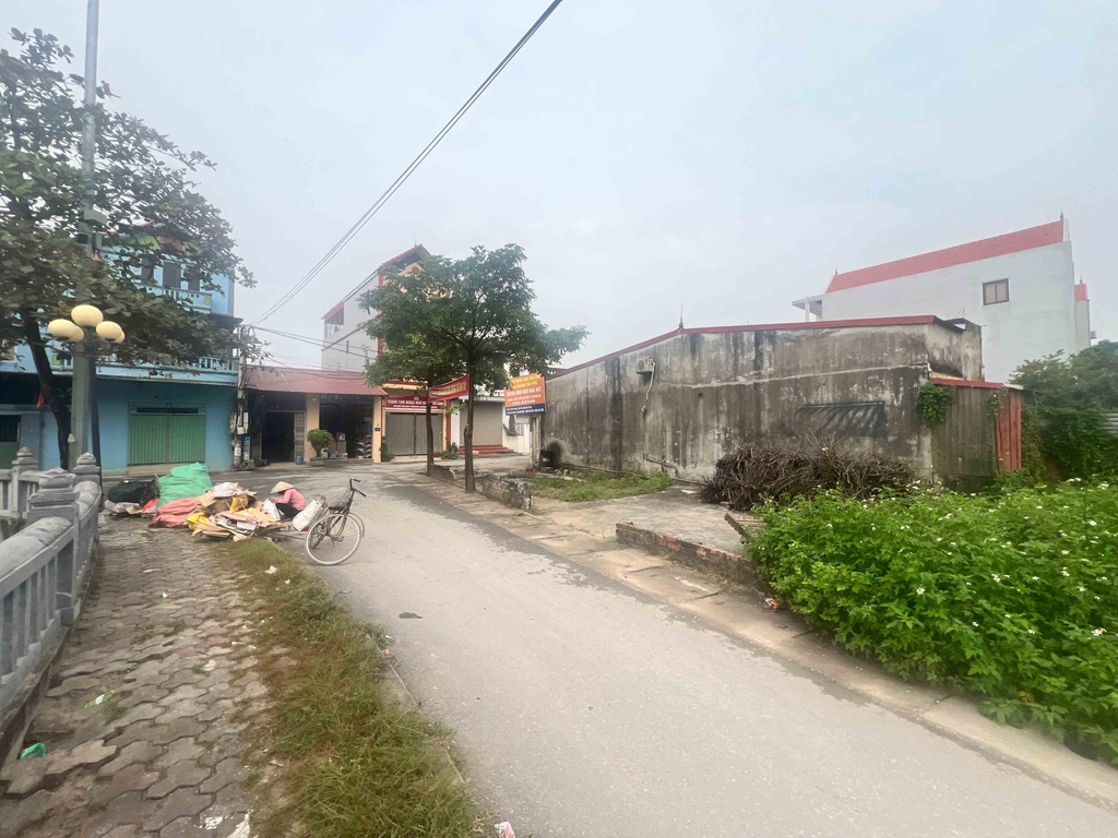 BÁN ĐẤT THỔ CƯ MẶT TIỀN 6.3M - XÃ TÂN PHÚ, QUỐC OAI - 74M² - VIEW AO THOÁNG - 5.05 TỶ