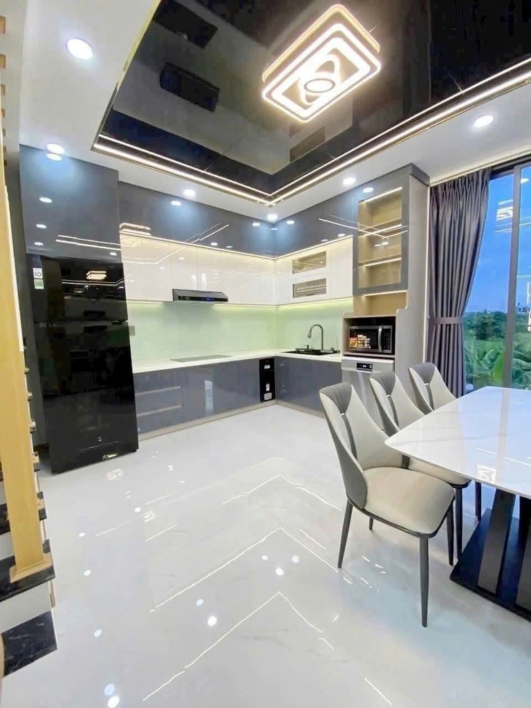 NHÀ MỚI 6 TẦNG THANG MÁY TRẦN THÁI TÔNG - PHƯỜNG DỊCH VỌNG HẬU - SÁT Ô TÔ TRÁNH - KINH DOANH - 16.6 TỶ