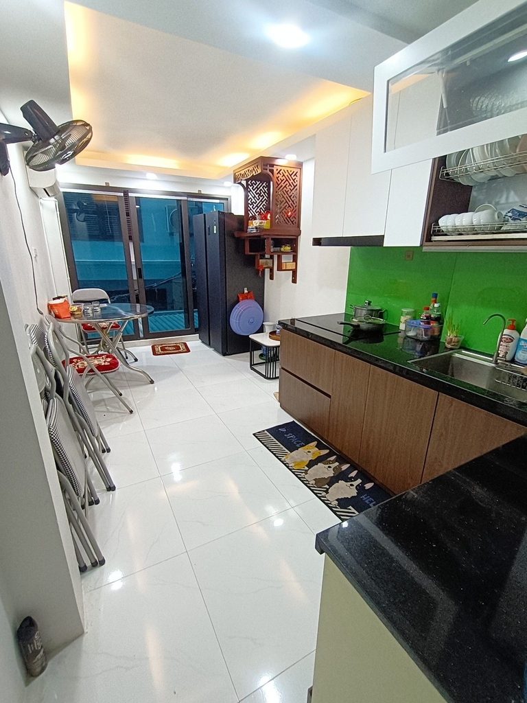 NHÀ NGÕ Ô TÔ - CÁCH PHỐ CẦU GIẤY 10M - PHƯỜNG QUAN HOA, CẦU GIẤY - FULL NT, 5 TẦNG - 8.3 TỶ