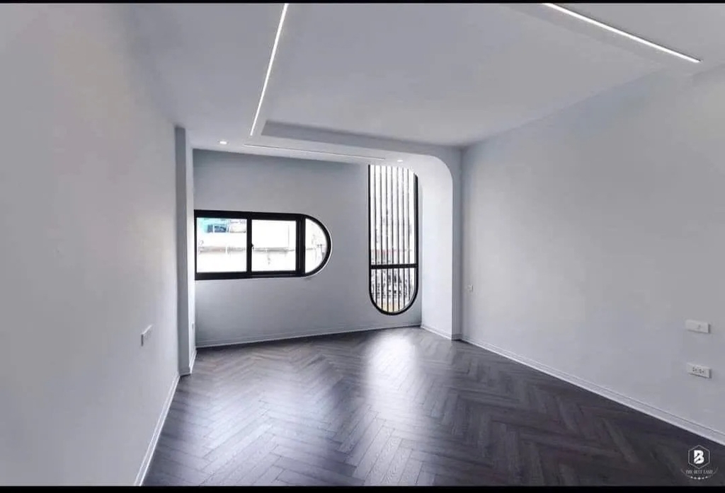 SIÊU PHẨM 7 TẦNG THANG MÁY HOÀNG NGÂN CẦU GIẤY - PHƯỜNG TRUNG HÒA - KINH DOANH VĂN PHÒNG - MỚI ĐẸP - 26.8 TỶ