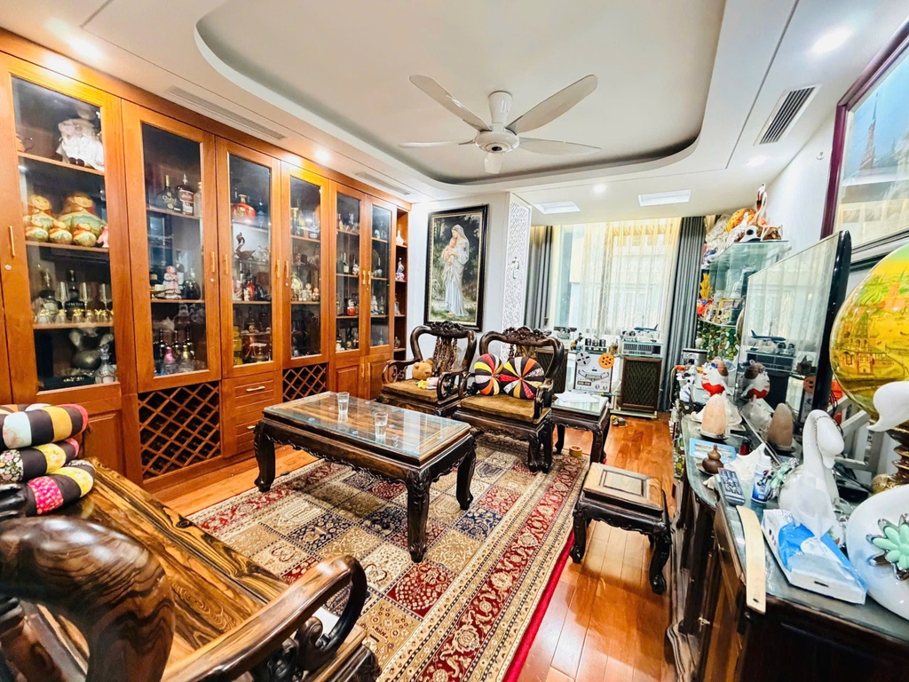 TÒA BUILDING NGUYỄN CHÁNH CẦU GIẤY - PHƯỜNG TRUNG HÒA - 7 TẦNG THANG MÁY - 1 NHÀ RA PHỐ - VỈA HÈ RỘNG - 40 TỶ