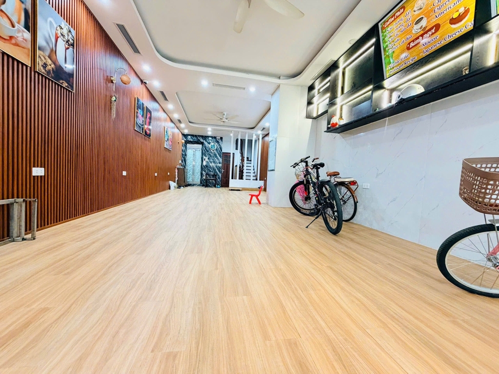 TÒA BUILDING NGUYỄN CHÁNH CẦU GIẤY - PHƯỜNG TRUNG HÒA - 7 TẦNG THANG MÁY - 1 NHÀ RA PHỐ - VỈA HÈ RỘNG - 40 TỶ