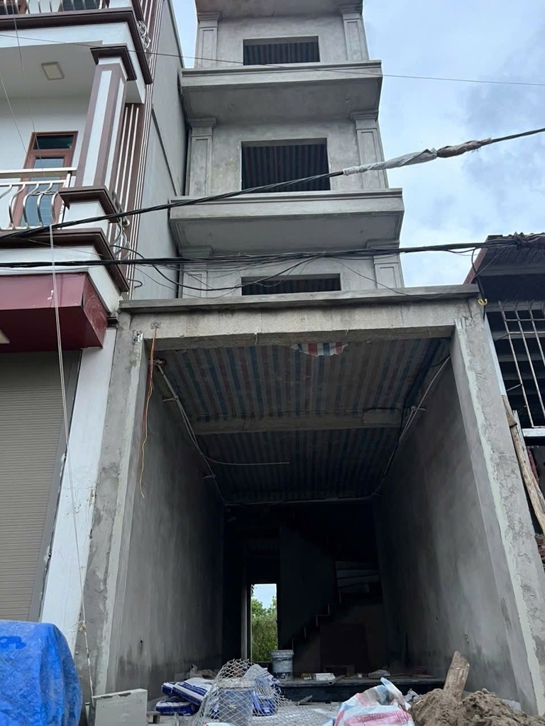 BÁN NHÀ PHỐ MỚI MẶT TIỀN KINH DOANH - TRỤC CHÍNH XÃ HƯNG ĐẠO, QUỐC OAI - 48M2 - 5.9 TỶ