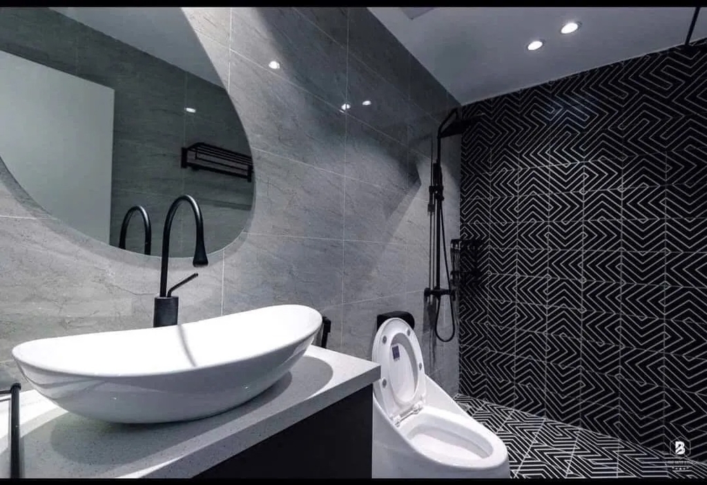 SIÊU PHẨM 7 TẦNG THANG MÁY HOÀNG NGÂN CẦU GIẤY - PHƯỜNG TRUNG HÒA - KINH DOANH VĂN PHÒNG - MỚI ĐẸP - 26.8 TỶ