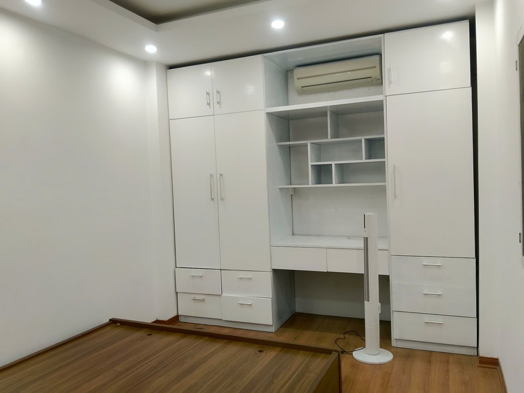 BÁN NHÀ NGÕ THÔNG DOÃN KẾ THIỆN - 5 TẦNG - 15M2 SỔ, 37M2 SD - GIÁ 5.45 TỶ