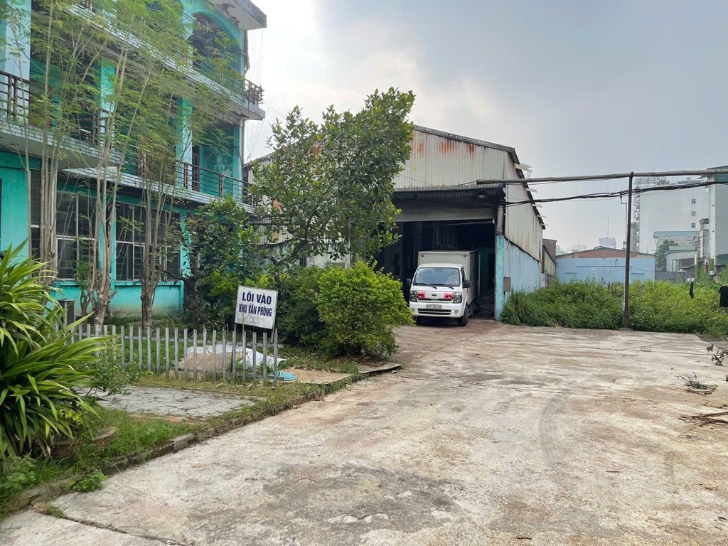 BÁN TỔ HỢP NHÀ XƯỞNG & VĂN PHÒNG - LÔ 01 ĐẦU KCN THẠCH THẤT - QUỐC OAI - 10.360M² - HAI MẶT TIỀN - 120 TỶ