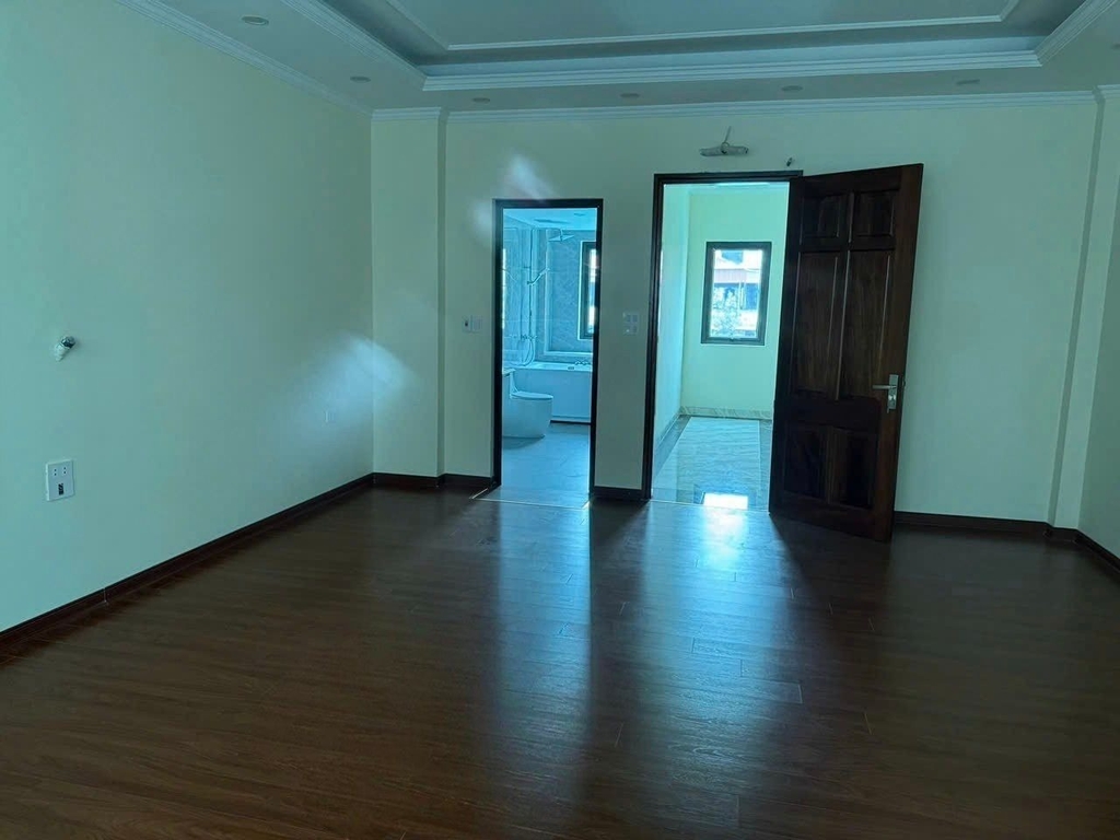 BÁN NHÀ PHÂN LÔ MAI DỊCH CẦU GIẤY - 7 TẦNG THANG MÁY - DÒNG TIỀN 35TR/THÁNG - 18.5 TỶ