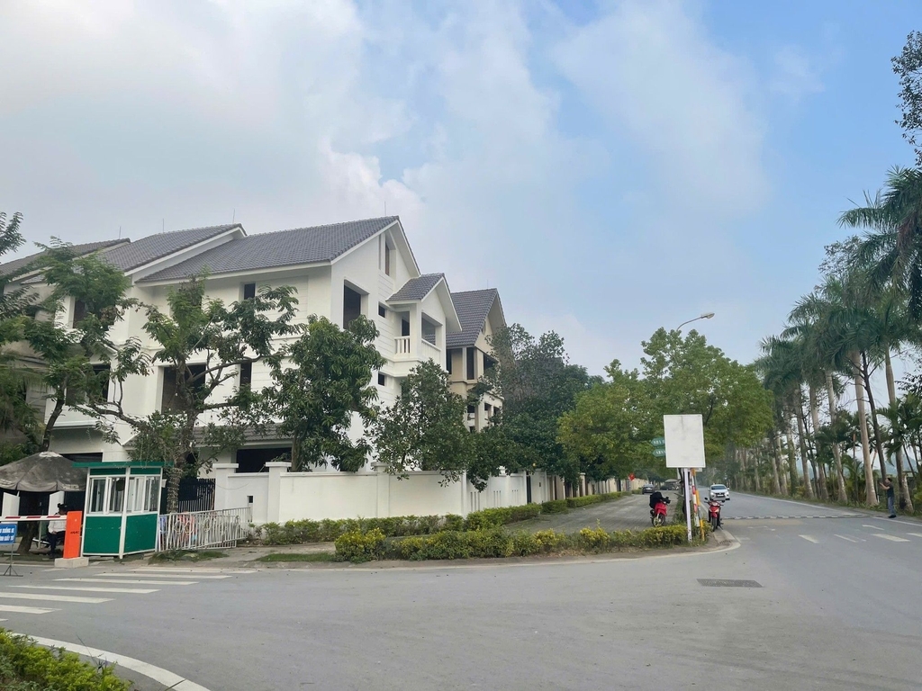 BÁN BIỆT THỰ LIỀN KỀ LÔ GÓC 2 MẶT THOÁNG - SUNNY GARDEN CITY, QUỐC OAI - 366M2 - 50 TỶ