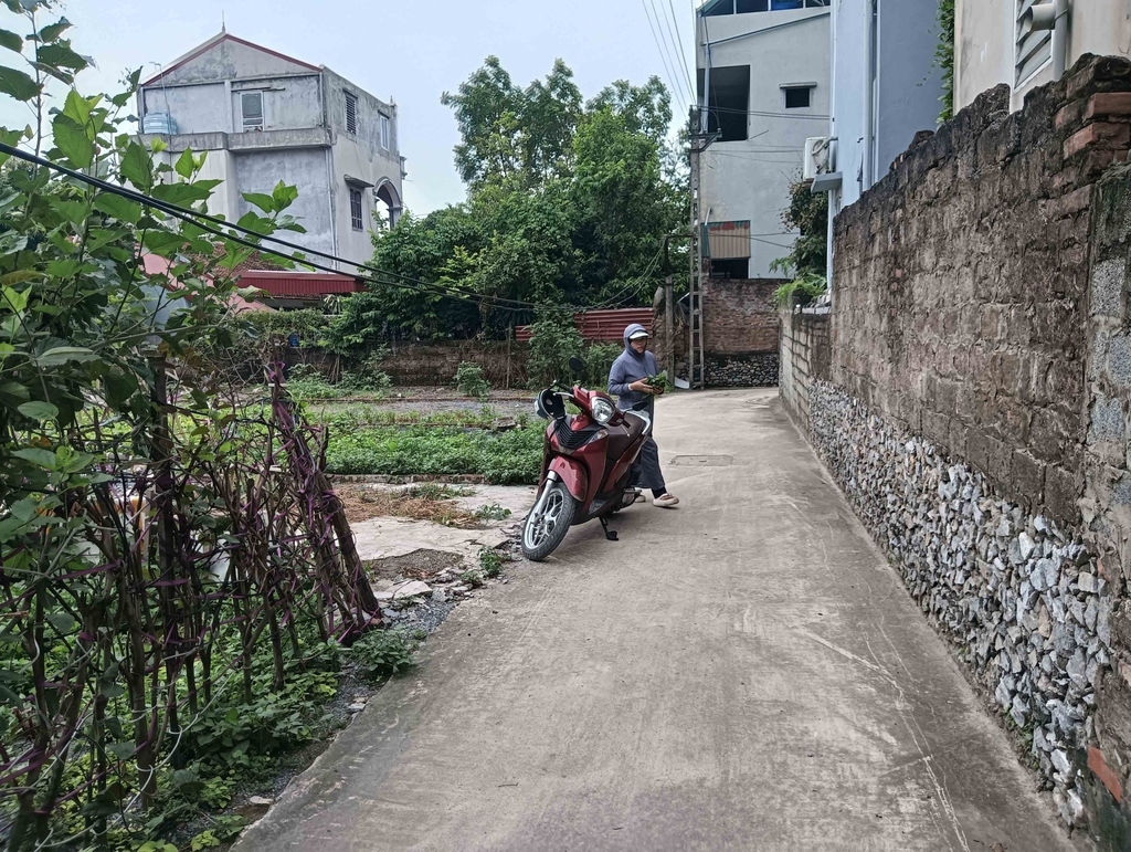 BÁN ĐẤT LÔ GÓC 3 MẶT THOÁNG - HƯƠNG SƠN, MỸ ĐỨC - 50.4M2 - GIÁ 1.5 TỶ - CÁCH CHÙA HƯƠNG 1KM