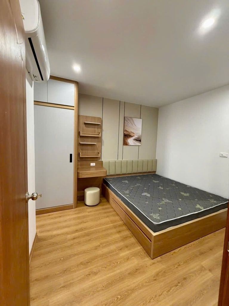 CĂN HỘ 2 NGỦ FULL NỘI THẤT KĐT NAM TRUNG YÊN - TẦNG CAO VIEW ĐỈNH - SỔ ĐỎ CHÍNH CHỦ - 6.35 TỶ