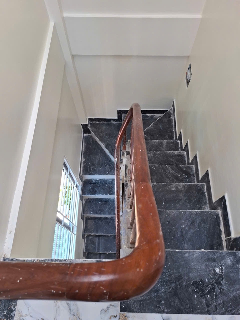 NHÀ ĐẸP LAI XÁ - LÔ GÓC - ÔTÔ TRÁNH CÁCH 50M - GẦN ĐH THÀNH ĐÔ, CÔNG NGHIỆP - 6T THANG MÁY - VÀO Ở NGAY.