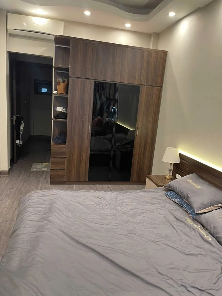 BÁN NHÀ TRÍCH SÀI - TÂY HỒ: ĐẲNG CẤP AN SINH - ĐÓN ĐẦU QUY HOẠCH - VÀI BƯỚC RA HỒ TÂY LỘNG GIÓ