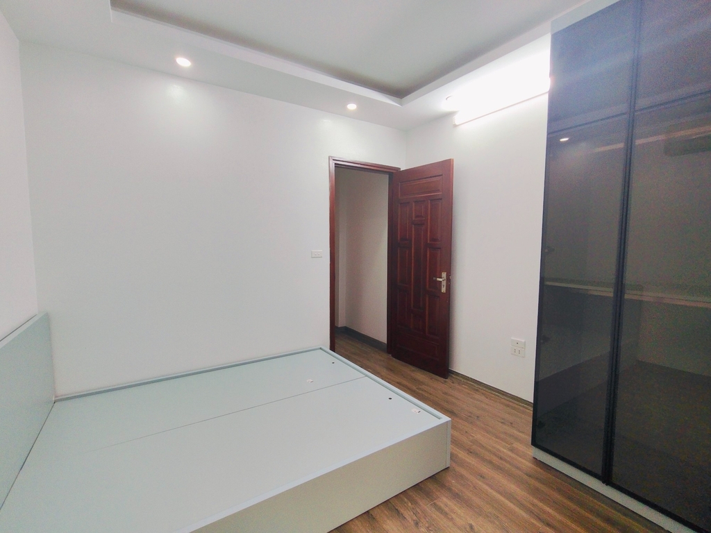 BÁN NHÀ QUANG TRUNG - HÀ ĐÔNG: LÔ GÓC HAI MẶT THOÁNG - SÁT VÁCH CHUYÊN NGUYỄN HUỆ - FULL NỘI THẤT - GIÁ 9.83 TỶ