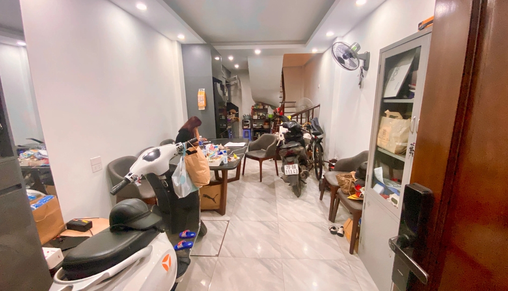 【NHÀ PHỐ 6 TẦNG - BỒ ĐỀ, LONG BIÊN】- Bồ Đề, Long Biên - 30m² - 3PN - Ô Tô Đỗ Cổng - Giá 8.5 Tỷ