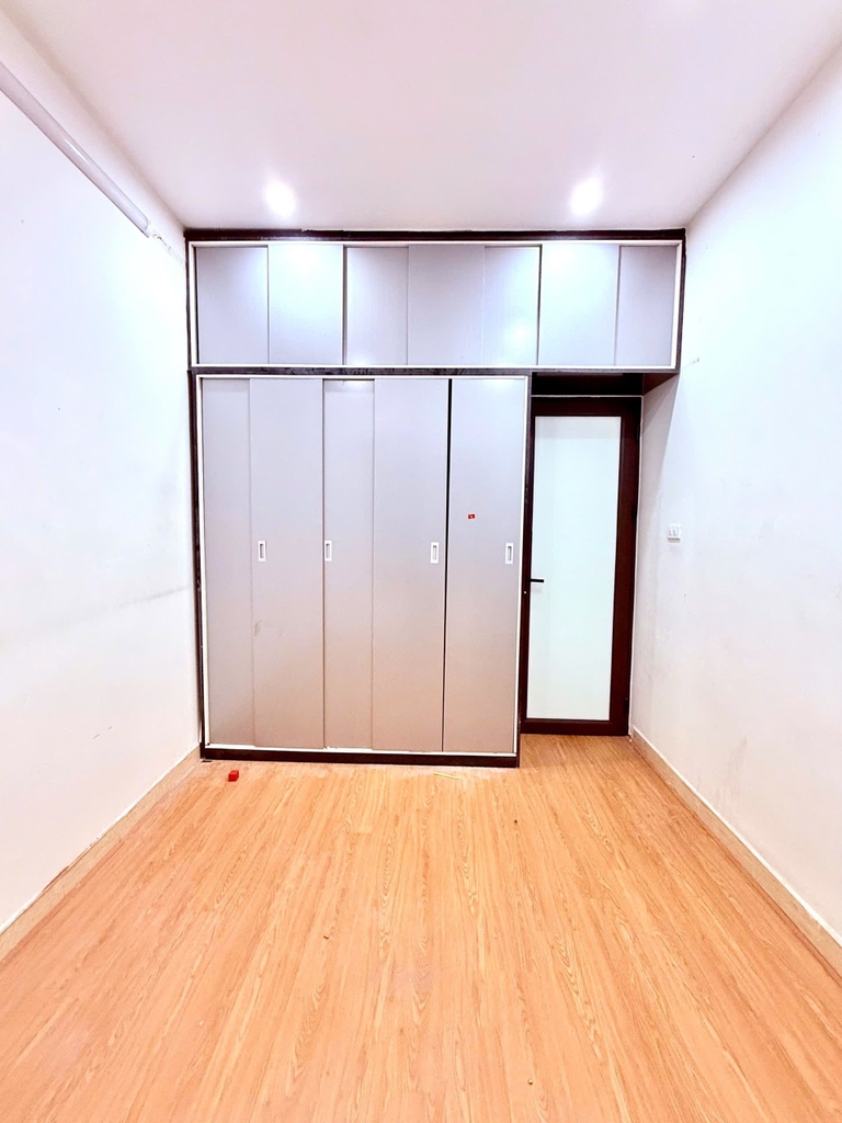 NHÀ 2 MẶT NGÕ - NGÕ NGỌC HÀ BA ĐÌNH - 17/20m² - 5 TẦNG - CÁCH HỒ 50M - 6.5 TỶ