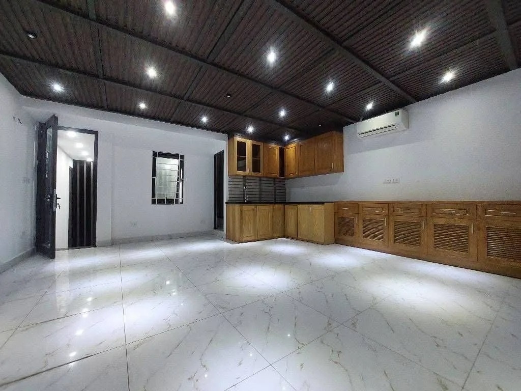 BÁN NHÀ PHỐ VỌNG - HAI BÀ TRƯNG: NỞ HẬU ĐẠI CÁT - MẶT TIỀN QUYỀN LỰC - THIẾT KẾ RESORT TẠI GIA - 5 NGỦ KHÉP KÍN