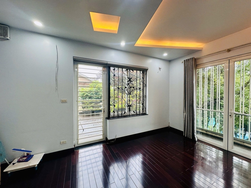 BÁN BIỆT THỰ 4 TẦNG CAO CẤP - KHU ĐÔ THỊ MỚI SÀI ĐỒNG - 179M² MẶT TIỀN 13M - 53.5 TỶ