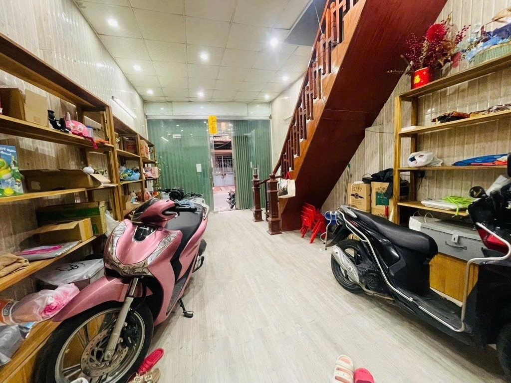 BÁN NHÀ MẶT PHỐ PHÚC DIỄN - BẮC TỪ LIÊM: VỈA HÈ RỘNG - KINH DOANH ĐA NGÀNH - THỰC TẾ 90M2 CÓ HẦM - GIÁ CHỈ 4.6 TỶ