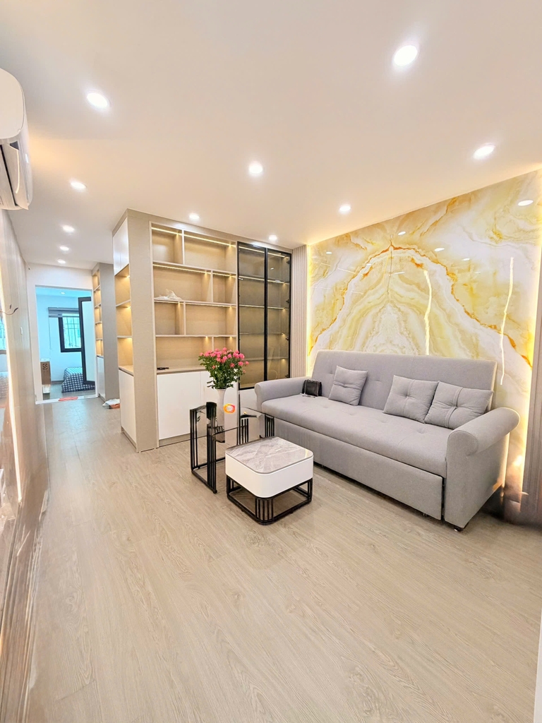 BÁN CĂN HỘ TẬP THỂ DỆT 8/3 QUỲNH MAI - HAI BÀ TRƯNG: TẦNG 3 TRUNG TÂM - DIỆN TÍCH SỬ DỤNG 50M² - FULL NỘI THẤT - GIÁ 3.48 TỶ