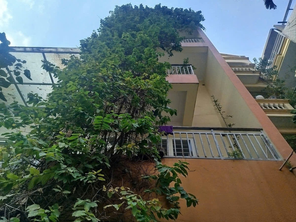 BÁN NHÀ HOÀNG QUỐC VIỆT - CẦU GIẤY: CHẤT LƯỢNG DÂN XÂY TÂM HUYẾT - THANG MÁY - MÓNG CHỜ 7 TẦNG - GIÁ 33 TỶ