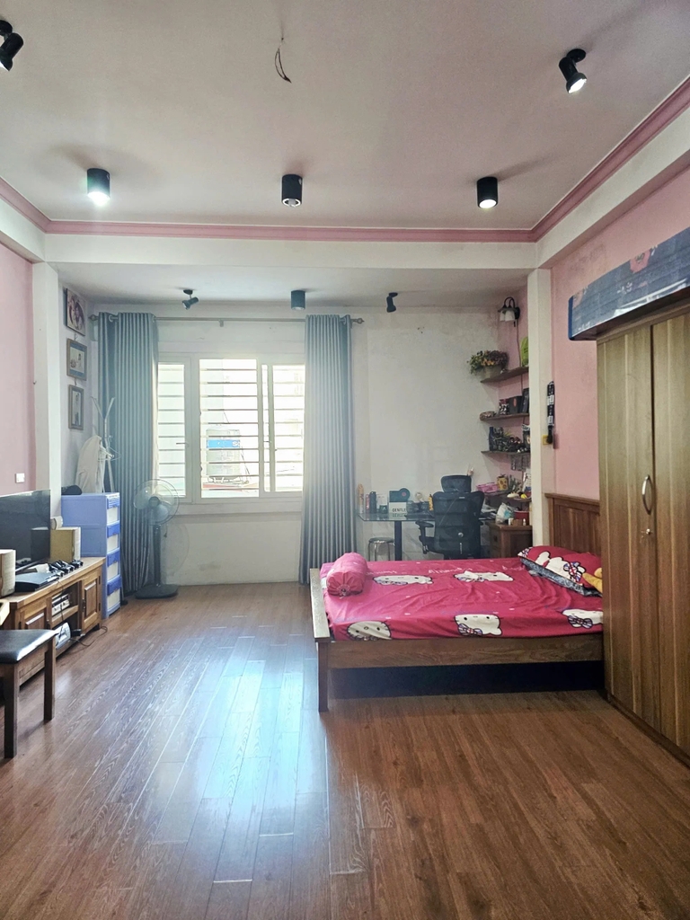 【NHÀ PHỐ 4 TẦNG 4 PHÒNG NGỦ】Nguyễn Khoái, Thanh Trì - 76m² - Ô Tô Vào Nhà - 2 Mặt Thoáng - Giá 13.5 Tỷ