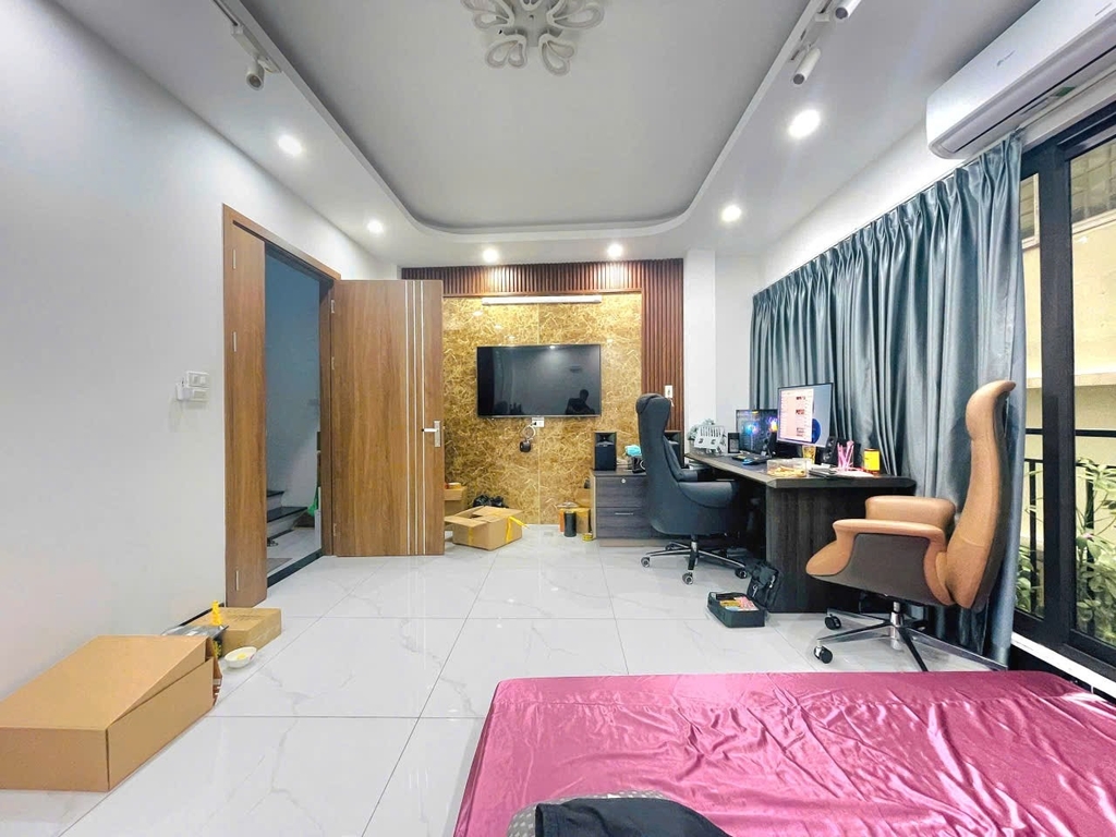 BÁN NHÀ VIP ĐÊ TRẦN KHÁT CHÂN - HAI BÀ TRƯNG: THANG MÁY NHẬP KHẨU - Ô TÔ ĐỖ CỬA - TRUNG TÂM PHỐ CỔ - GIÁ 15.3 TỶ