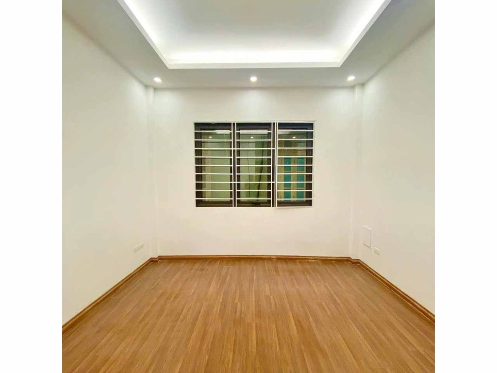 BÁN NHÀ LẠC LONG QUÂN - CẦU GIẤY: NHÀ DÂN XÂY 6 TẦNG TÂM HUYẾT - NGÕ THẲNG SÁT Ô TÔ - 5 PHÚT RA HỒ TÂY - GIÁ 9.4 TỶ