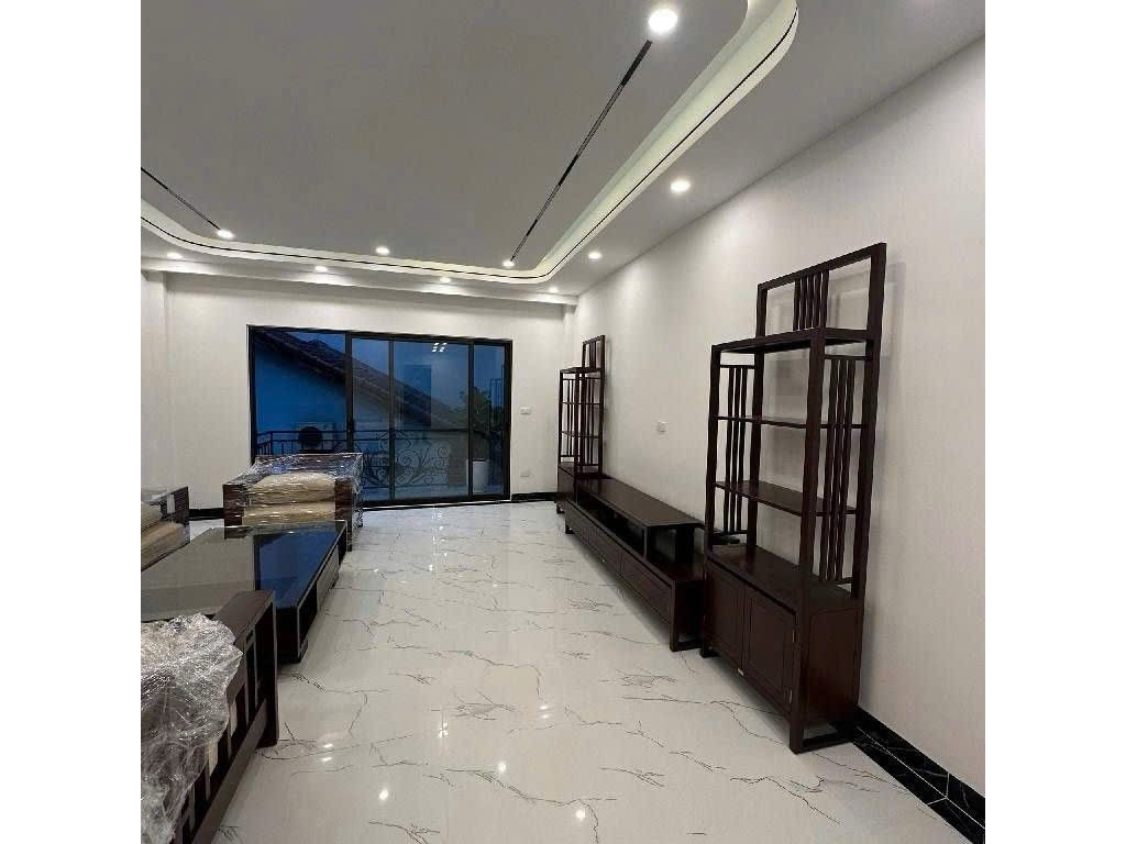 BÁN NHÀ NGỌC LÂM - LONG BIÊN: PHÂN LÔ Ô TÔ TRÁNH - 6 TẦNG THANG MÁY - GARA 7 CHỖ - 5 PHÒNG NGỦ RỘNG - GIÁ 21.5 TỶ