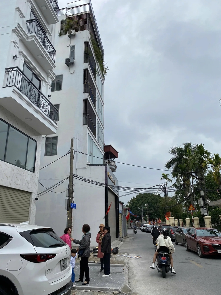 BÁN TÒA NHÀ MẶT PHỐ MAI PHÚC - LONG BIÊN: 7 TẦNG THANG MÁY - VIEW HỒ SÀI ĐỒNG - KINH DOANH ĐA NGÀNH - GIÁ ĐẦU TƯ