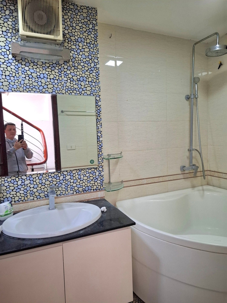 BÁN TÒA NHÀ 7 TẦNG THANG MÁY - PHÂN LÔ Ô TÔ VÀO NHÀ - 155 NG. KHANG, CẦU GIẤY - 41 TỶ