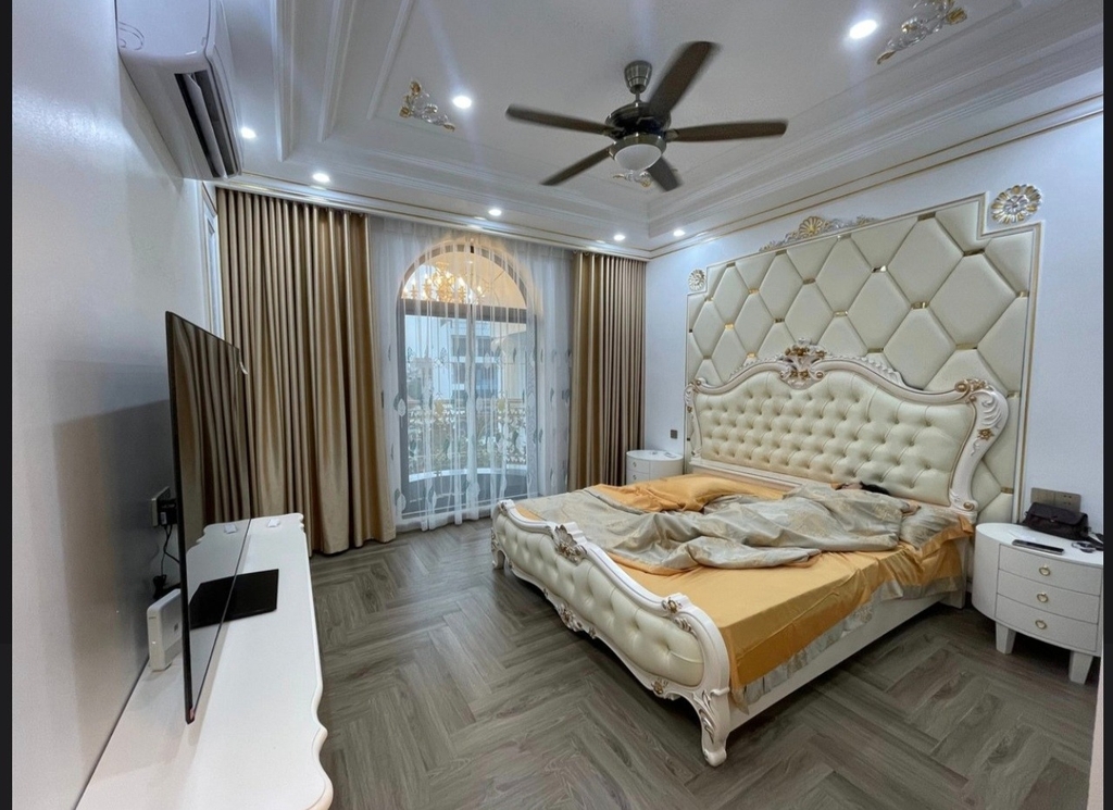 BÁN TÒA NHÀ MẶT PHỐ NGÔ GIA TỰ - LONG BIÊN: 7 TẦNG THANG MÁY - DÂN XÂY ĐỘC LẬP - CÔNG NĂNG 10 PHÒNG NGỦ - KINH DOANH SIÊU ĐỈNH