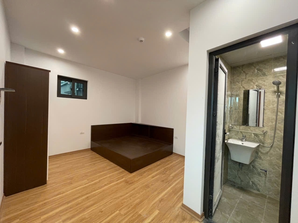 BÁN TÒA NHÀ 7 TẦNG THANG MÁY NGUYỄN LƯƠNG BẰNG - ĐỐNG ĐA: LÔ GÓC 3 THOÁNG - DÒNG TIỀN KHỦNG 800TR/NĂM - GIÁ 16.6 TỶ