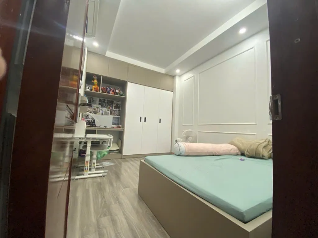 Bán Nhà Hoàng Hoa Thám, Ba Đình - 22m² 4 Tầng - Lô Góc Thoáng