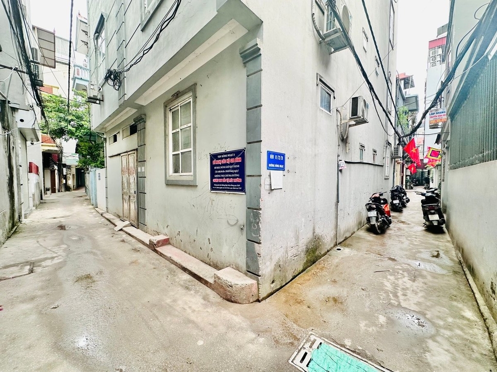 BÁN ĐẤT TẶNG NHÀ PHỐ ĐÔNG NGẠC: DIỆN TÍCH RỘNG 70M2 - SỔ NỞ HẬU ĐẠI CÁT - VỊ TRÍ SÁT HỒ THOÁNG MÁT - GIÁ 14.8 TỶ