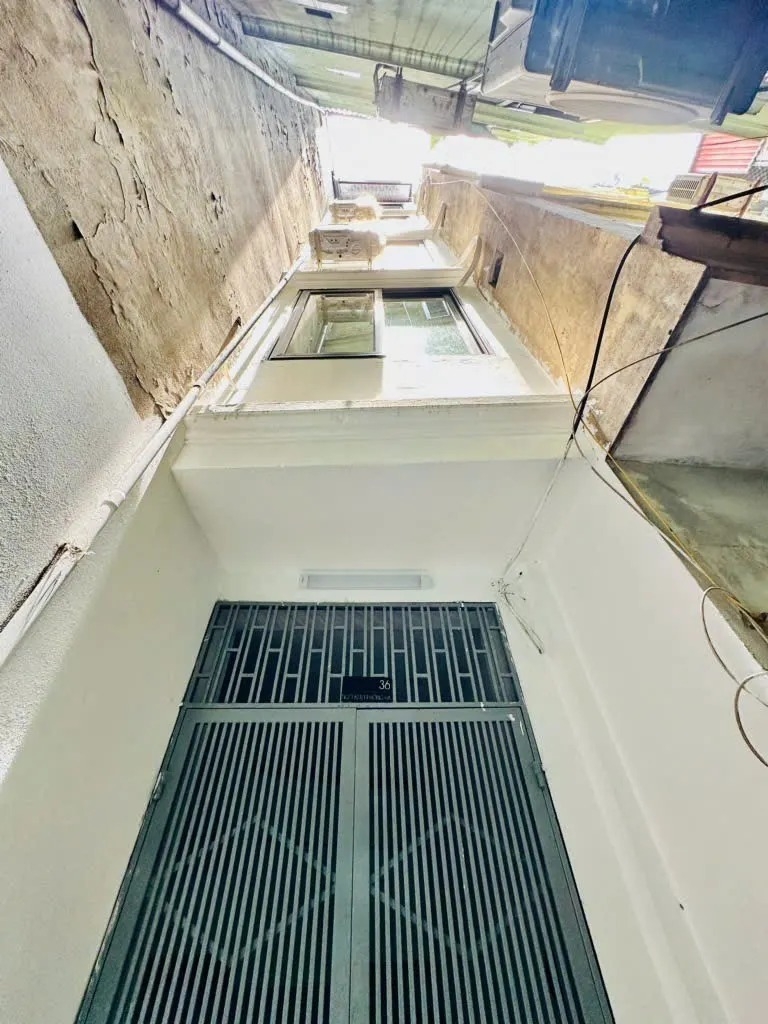 Bán Nhà 5 Tầng Phố Hồng Hà - Hoàn Kiếm - Full Nội Thất - Sổ Riêng - 2.9 Tỷ