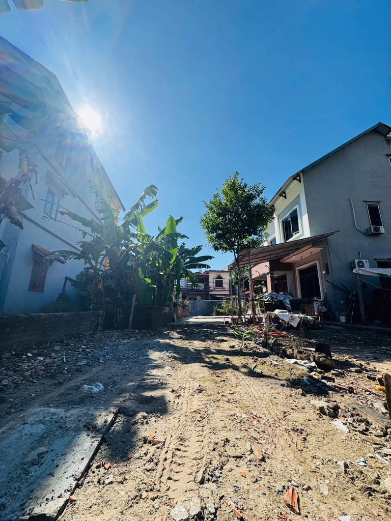 【ĐẤT 2 MẶT NGÕ - Ô TÔ VÀO ĐẤT】Lô Đất 54m² Tổ 2 Giang Biên - Vị Trí Cực Đắc Địa - Ô Tô Vào Tận Đất - Tiềm Năng Tăng Trưởng Mạnh - Giá Chỉ 4.45 Tỷ