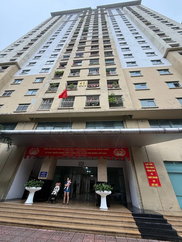 Bán Căn Hộ Sky Light CT1 Minh Khai - 97m² - 3 Phòng Ngủ - Full Nội Thất Cao Cấp - View Đẹp Tầng 20 - Giá 8.6 Tỷ