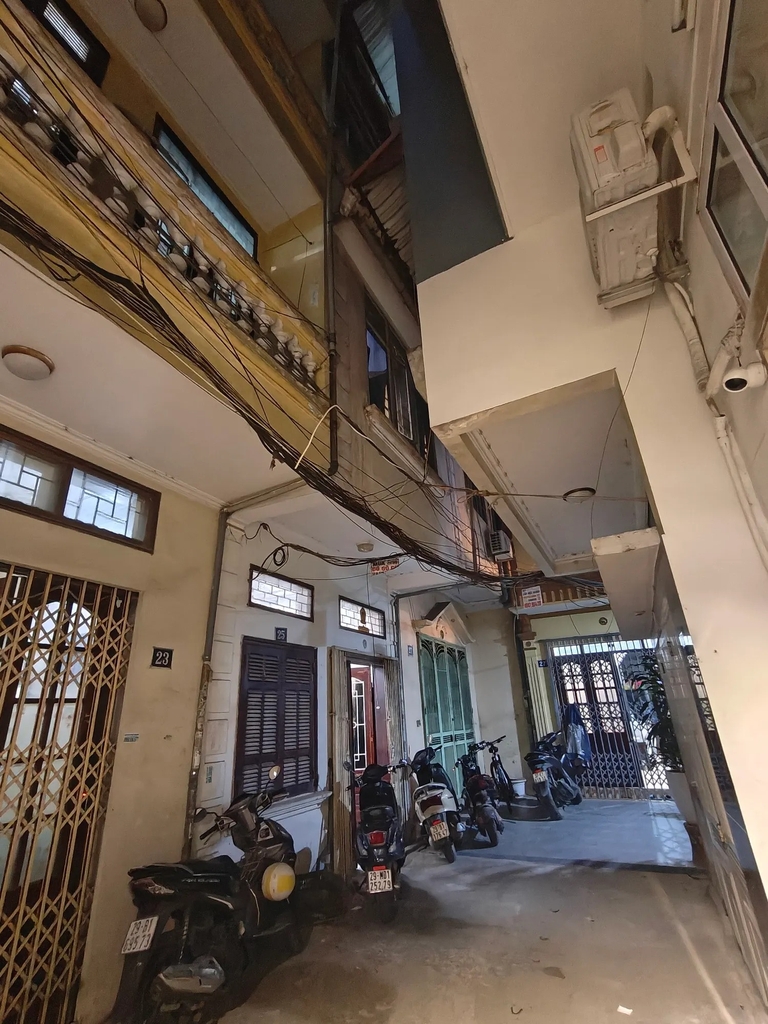 【VỊ TRÍ VÀNG BA ĐÌNH】 Ngọc Hà - 33m² - 3 Tầng - 2 Lối Đi - Cách Hồ Đầm Tròn 10m - Giá 11 Tỷ