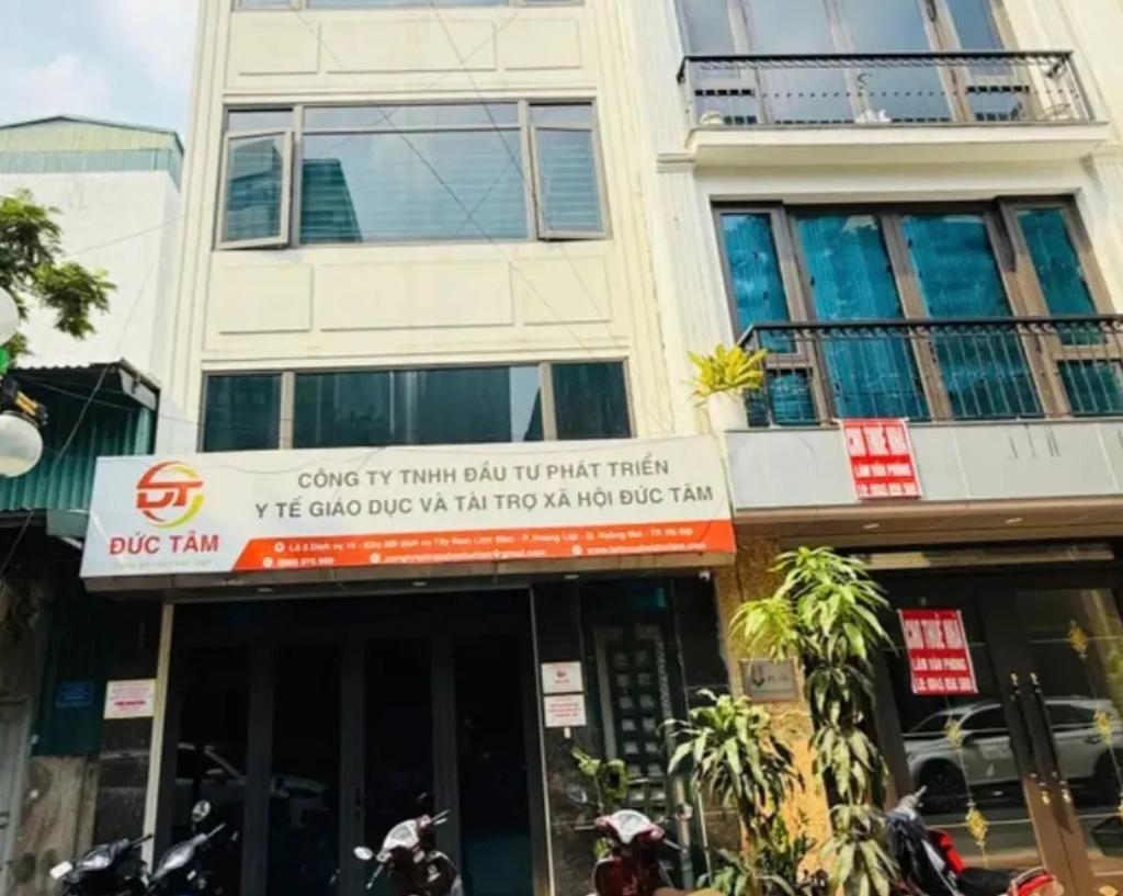 Bán Biệt Thự Kinh Doanh 5 Tầng - Lô 3 Khu DV Tây Nam Linh Đàm - 5 PN - 20.9 Tỷ