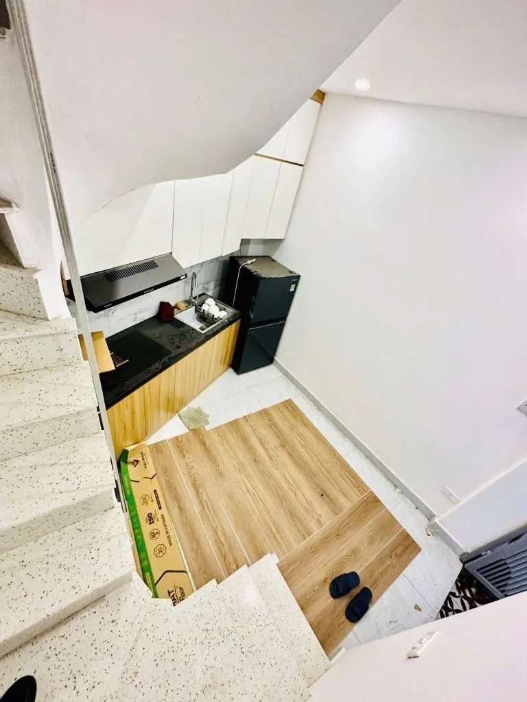 Bán Nhà 5 Tầng Phố Hồng Hà - Hoàn Kiếm - Full Nội Thất - Sổ Riêng - 2.9 Tỷ